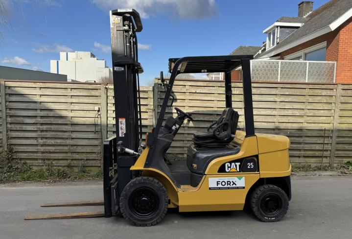 TRANSPORT HEFTRUCKS FORX VERKOOP HEFTRUCK FORX TE KOOP HEFTRUCKS FORX CHARIOT A VENDRE FORKLIFT FOR SALE HEFTRUCK TE KOOP HEFTRUCK TE HUUR HEFTRUCK TRANSPORT CATERPILLAR DP25NT CAT DP25 MITSUBISHI LINDE CATERPILLAR 2,5 TON DIESEL 2500 KG DUPLEX TRIPLEX 4.5M 4500 MM DIESEL 2,5 TON DIESEL CATERPILLAR FORX THE BEST DEKONINCK PIET FORX FORX FORX BRUGGE ZEEBRUGGE ZEDELGEM TORHOUT ROESELARE WAREGEM MEULEBEKE FORX FORX BEST HEFTRUCKDEALER 