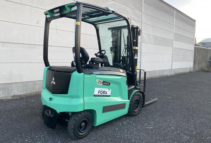 MITSUBISHI FB25ACN NIEUWE ELEKTRISCHE 2.5TON HEFTRUCK TRIPLEX 2500 kg 4 WIEL ELEKTRISCHE HEFTRUCK NEW ELECTRIC FORKLIFT CHARIOT TE KOOP HEFTRUCK TE HUUR HEFTRUCK FORX BY FORX TE KOOP TE HUUR VERHUUR VERKOOP FB25ACN MITSUBISHI SIDE SHIFT FINGERTIP FORX HEFTRUCK BATTERIJ 80V FORX FORX HEFTRUCK CHARIOT FORKLIFT FORX                                         BRUGGE ZEEBRUGGE ROESELARE TORHOUT WAREGEM MEULEBEKE INDUSTRIE INTERN TRANSPORT                                          devako cebeko vanbruwaene     