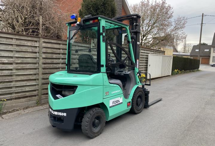 TRANSPORT HEFTRUCK VERKOOP HEFTRUCK VERHUUR HEFTRUCK FORX DUPLEX FD25N 2.5Ton heftruck 4M TRIPLEX DIESEL FORX KOMATSU MITSUBISHI CATERPILLAR NISSAN FORX TRANSPORT HEFTRUCK 2.5TON DIESEL  TON