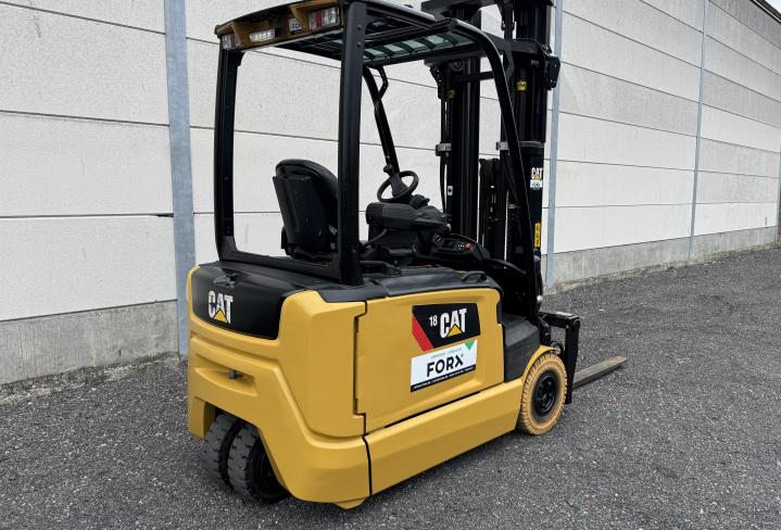CATERPILLAR CAT EP18 ELEKTRISCHE HEFTRUCK MITSUBISHI TOYOTA NISSAN TRANSPORT HEFTRUCK VERKOOP HEFTRUCK VERHUUR HEFTRUCK CHARIOTS A VENDRE FORKLIFTS FOR SALE FORX BESTE HEFTRUCKDEALER FORX BRUGGE ZEEBRUGGE ZEDELGEM TORHOUT ROESELARE WAREGEM MEULEBEKE FORX THE BEST TRIPLEX BATTERY 
