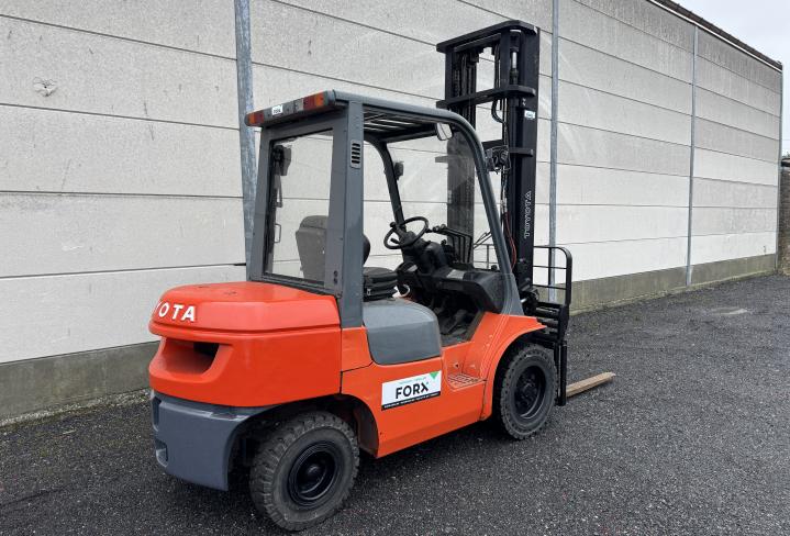 TOYOTA DIESEL 7FDF30 FORX THE BEST HEFTRUCKDEALER