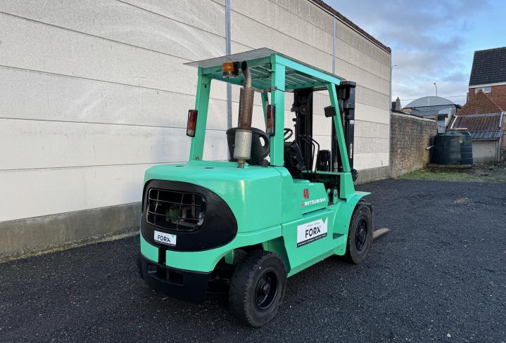 4 TON DIESEL HEFTRUCK MET TRIPLEX_FORX BEST HEFTRUCKDEALER FORX TRANSPORT HEFTRUCKS