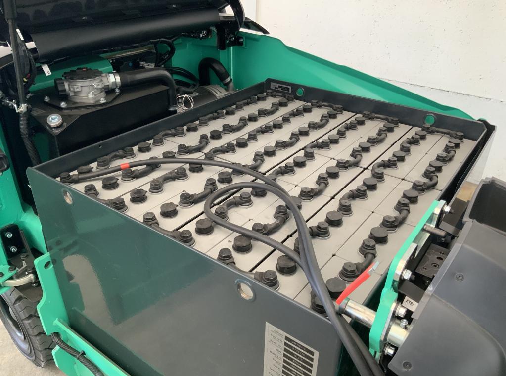 Nieuwe Mitsubishi elektrische heftruck Edia35 3,5ton hefvermogen Nieuwe Heftruck te koop verkoop Forx Piet Dekoninck  Forx specialist in heftrucks  Forx    Mitsubishi.                      Dumarent cebeko devako