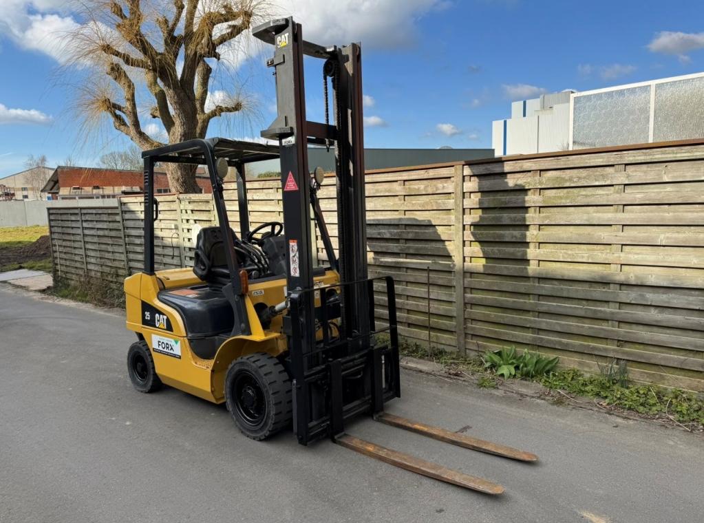 TRANSPORT HEFTRUCKS FORX VERKOOP HEFTRUCK FORX TE KOOP HEFTRUCKS FORX CHARIOT A VENDRE FORKLIFT FOR SALE HEFTRUCK TE KOOP HEFTRUCK TE HUUR HEFTRUCK TRANSPORT CATERPILLAR DP25NT CAT DP25 MITSUBISHI LINDE CATERPILLAR 2,5 TON DIESEL 2500 KG DUPLEX TRIPLEX 4.5M 4500 MM DIESEL 2,5 TON DIESEL CATERPILLAR FORX THE BEST DEKONINCK PIET FORX FORX FORX BRUGGE ZEEBRUGGE ZEDELGEM TORHOUT ROESELARE WAREGEM MEULEBEKE FORX FORX                   4rent devako 