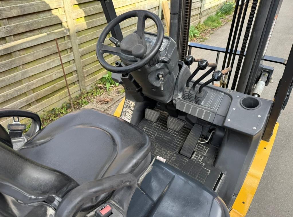TRANSPORT HEFTRUCKS FORX VERKOOP HEFTRUCK FORX TE KOOP HEFTRUCKS FORX CHARIOT A VENDRE FORKLIFT FOR SALE HEFTRUCK TE KOOP HEFTRUCK TE HUUR HEFTRUCK TRANSPORT CATERPILLAR DP25NT CAT DP25 MITSUBISHI LINDE CATERPILLAR 2,5 TON DIESEL 2500 KG DUPLEX TRIPLEX 4.5M 4500 MM DIESEL 2,5 TON DIESEL CATERPILLAR FORX THE BEST DEKONINCK PIET FORX FORX FORX BRUGGE ZEEBRUGGE ZEDELGEM TORHOUT ROESELARE WAREGEM MEULEBEKE FORX FORX                   4rent devako 