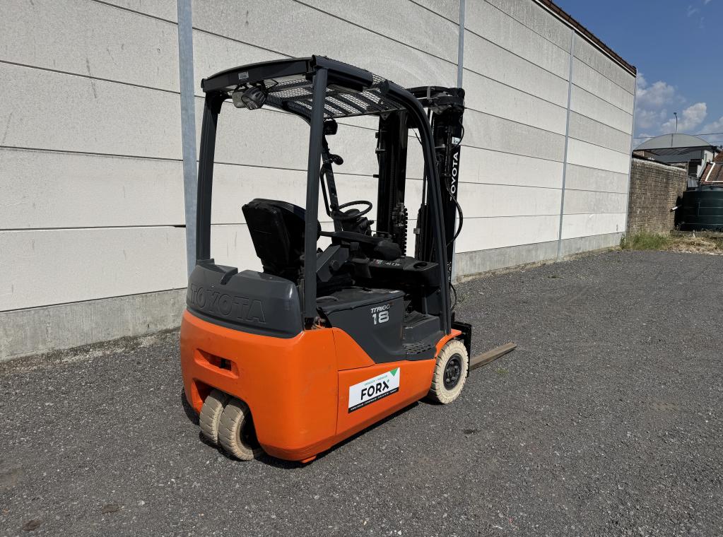 TOYOTA ELEKTRISCHE DRIEWIELER FB25 2,5 TON TRIPLEX 5M HEFTRUCK TE KOOP FORKLIFT FOR SALE CHARIOT A VENDRE FORX HEFTRUCKDEALER TRANSPORT HEFTRUCK VERKOOP HEFTRUCK VERHUUR HEFTRUCK CATERPILLAR TOYOTA MITSUBISHI TCM LINDE FORX FORX FORX PIET DEKONINCK ZEEBRUGGE BRUGGE GENT ZEDELGEM ROESELARE TORHOUT MEULEBEKE WAREGEM FORX FORX BEST HEFTRUCKDEALER FORX FORX FORX