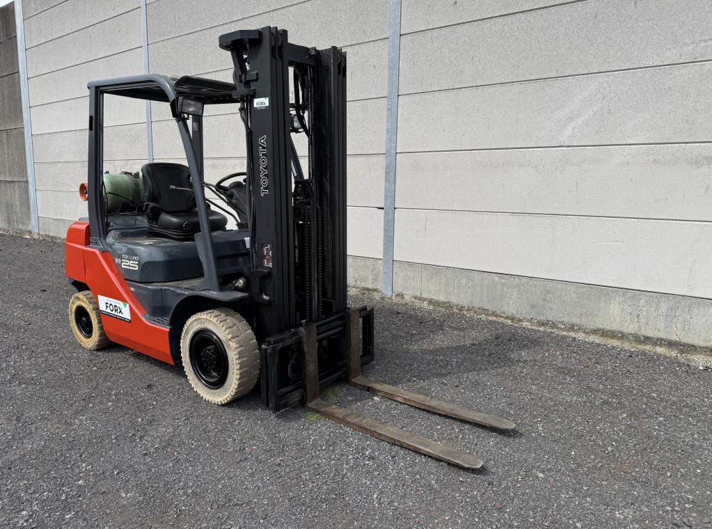 TRANSPORT HEFTRUCK TOYOTA 8FGF25 TRIPLEX 4.7M 2.5 TON HEFTRUCK TE KOOP TOYOTA TE KOOP VERKOOP HEFTRUCKS VERKOOP TOYOTA TRANSPORT HEFTRUCKS CHARIOT A VENDRE FORKLIFT FOR SALE TOYOTA @FORX TOYOTA LPG 4700 MM 2500 KG HEFTRUCK TE KOOP TE HUUR SERVICE HEFTRUCK FORX THE BEST FORKLIFTDEALER @FORX THE BEST HEFTRUCKS IN VLAANDEREN BRUSSEL ZEEBRUGGE BRUGGE ZEDELGEM TORHOUT ROESELARE MEULEBEKE WAREGEM                                                                     devako 4rent cebeko vanbruwaene