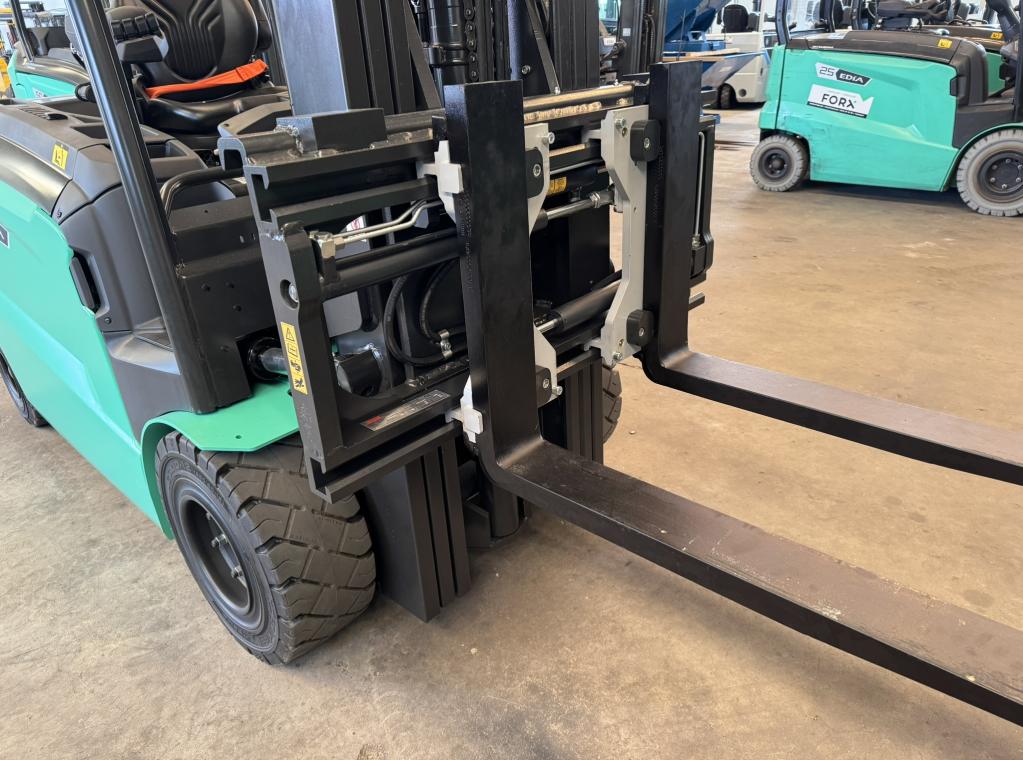 Nieuwe Mitsubishi elektrische heftruck Edia35 3,5ton hefvermogen Nieuwe Heftruck te koop verkoop Forx Piet Dekoninck  Forx specialist in heftrucks  Forx    Mitsubishi.                      Dumarent cebeko devako