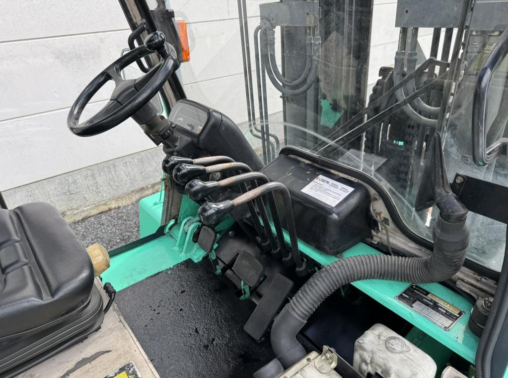 - #MachinesTeKoop - #TweedehandsMaterieel - #Bedrijfsvoertuigen - #MitsubishiFD70 - #7TonHeftruck - #DieselHeftruck - #TriplexMast - #IndustriëleHeftruck TRANSPORT HEFTRUCK VERKOOP HEFTRUCK VERHUUR HEFTRUCK TRANSPORT HEFTRUCK CHARIOTS A VENDRE FORKLIFT FOR SALE TRANSPORT HEFTRUCK FORX THE BEST FORKLIFTDEALER FORX BRUGGE ZEEBRUGGE ROESELARE TORHOUT KORTRIJK MEULEBEKE WAREGEM