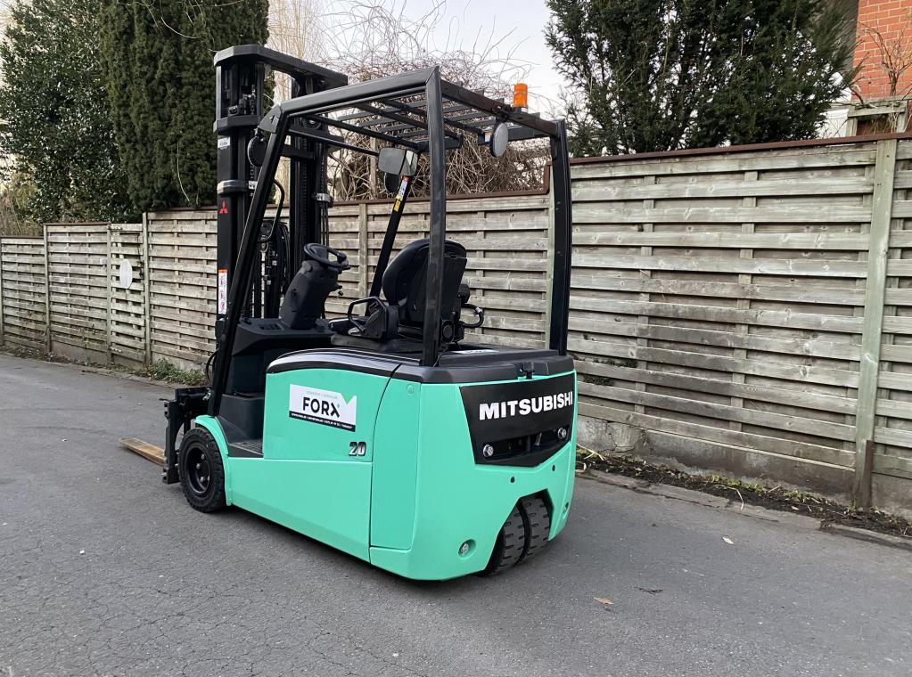 FORX DE BESTE HEFTRUCKVERDELER TRANSPORT HEFTRUCK VERKOOP HEFTRUCK VERHUUR HEFTRUCK CHARIOT A VENDRE FORKLIFT FOR SALE MITSUBISHI CATERPILLAR ELEKTRISCHE 3 WIELER 3 WHEEL ELECTRIC TRIPLEX 6000 mm 6M TRIPLEX FB20PNT 2 TON 2000 KG HEFVERMOGEN CHARIOT FORKLIFT HEFTRUCK FORX FORX DEKONINCK PIET CATERPILLAR MITSUBISHI NISSAN ZEEBRUGGE BRUGGE ZEDELGEM TORHOUT ROESELARE MEULBEKE WAREGEM 