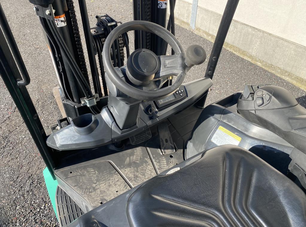 MITSUBISHI FB25CN ELEKTRISCHE 2.5 TON TRIPLEX 2500 KG ELEKTRISCHE 4WHEEL ELECTRIC FORKLIFT MITSUBISHI 2.5 TON ALS NIEUW NEARLY NEW FB25CN FORKLIFT CHARIOT TE KOOP HEFTRUCK VERKOOP TE HUUR HEFTRUCK VERHUUR TRANSPORT HEFTRUCK FORX DEKONINCK PIET TRANSPORT HEFTRUCKS BRUGGE ZEEBRUGGE TORHOUT ROESELARE WAREGEM KORTRIJK