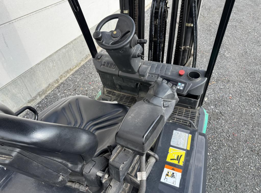 Mitsubishi CAT CATERPILLAR Toyota Nissan Elektrische heftruck 2 ton heftrucks te koop chariots a vendre forklift for sale FORX FORX beste heftruckdealer verkoop heftrucks verhuur heftrucks Brugge Zeebrugge Zedelgem Torhout Roeselare Meulebeke Kortrijke Waregem FORX