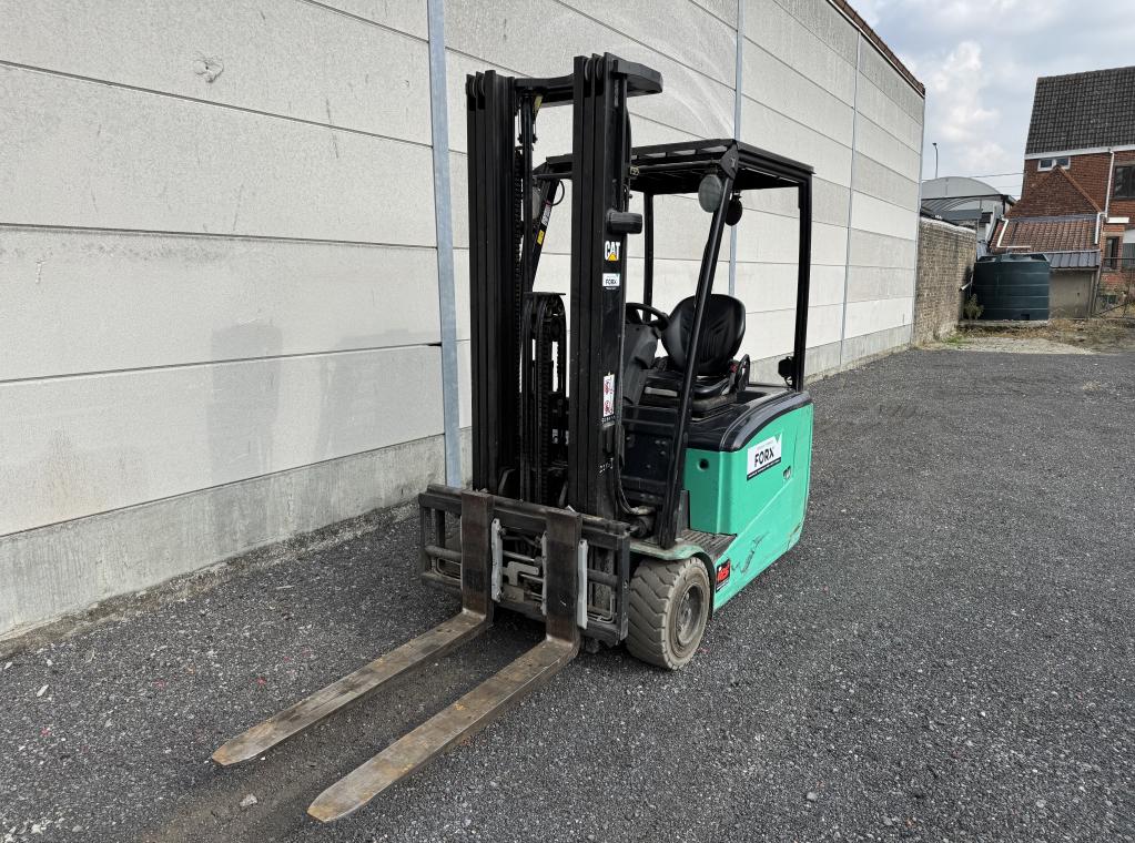 Mitsubishi CAT CATERPILLAR Toyota Nissan Elektrische heftruck 2 ton heftrucks te koop chariots a vendre forklift for sale FORX FORX beste heftruckdealer verkoop heftrucks verhuur heftrucks Brugge Zeebrugge Zedelgem Torhout Roeselare Meulebeke Kortrijke Waregem FORX