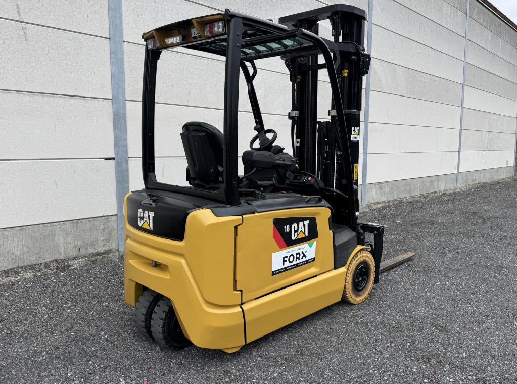 CATERPILLAR CAT EP18 ELEKTRISCHE HEFTRUCK MITSUBISHI TOYOTA NISSAN TRANSPORT HEFTRUCK VERKOOP HEFTRUCK VERHUUR HEFTRUCK CHARIOTS A VENDRE FORKLIFTS FOR SALE FORX BESTE HEFTRUCKDEALER FORX BRUGGE ZEEBRUGGE ZEDELGEM TORHOUT ROESELARE WAREGEM MEULEBEKE FORX THE BEST TRIPLEX BATTERY