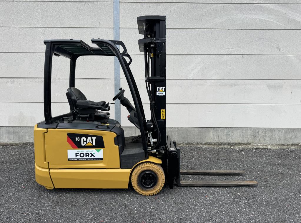 CATERPILLAR CAT EP18 ELEKTRISCHE HEFTRUCK MITSUBISHI TOYOTA NISSAN TRANSPORT HEFTRUCK VERKOOP HEFTRUCK VERHUUR HEFTRUCK CHARIOTS A VENDRE FORKLIFTS FOR SALE FORX BESTE HEFTRUCKDEALER FORX BRUGGE ZEEBRUGGE ZEDELGEM TORHOUT ROESELARE WAREGEM MEULEBEKE FORX THE BEST TRIPLEX BATTERY