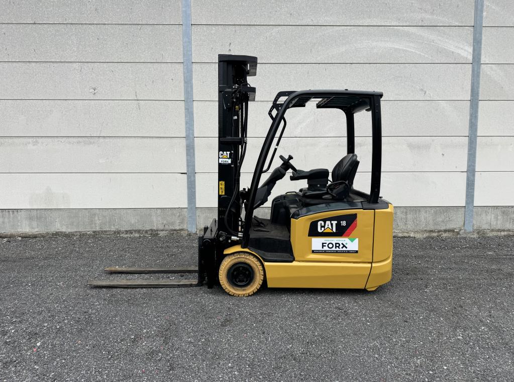 CATERPILLAR CAT EP18 ELEKTRISCHE HEFTRUCK MITSUBISHI TOYOTA NISSAN TRANSPORT HEFTRUCK VERKOOP HEFTRUCK VERHUUR HEFTRUCK CHARIOTS A VENDRE FORKLIFTS FOR SALE FORX BESTE HEFTRUCKDEALER FORX BRUGGE ZEEBRUGGE ZEDELGEM TORHOUT ROESELARE WAREGEM MEULEBEKE FORX THE BEST TRIPLEX BATTERY