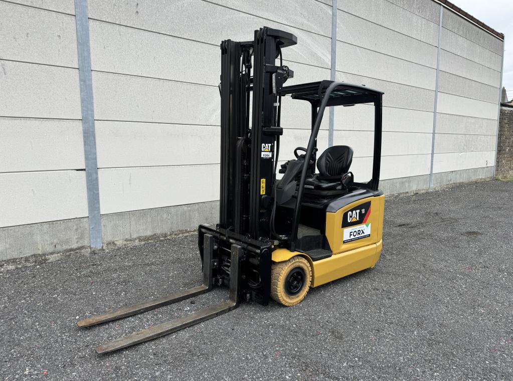 CATERPILLAR CAT EP18 ELEKTRISCHE HEFTRUCK MITSUBISHI TOYOTA NISSAN TRANSPORT HEFTRUCK VERKOOP HEFTRUCK VERHUUR HEFTRUCK CHARIOTS A VENDRE FORKLIFTS FOR SALE FORX BESTE HEFTRUCKDEALER FORX BRUGGE ZEEBRUGGE ZEDELGEM TORHOUT ROESELARE WAREGEM MEULEBEKE FORX THE BEST TRIPLEX BATTERY