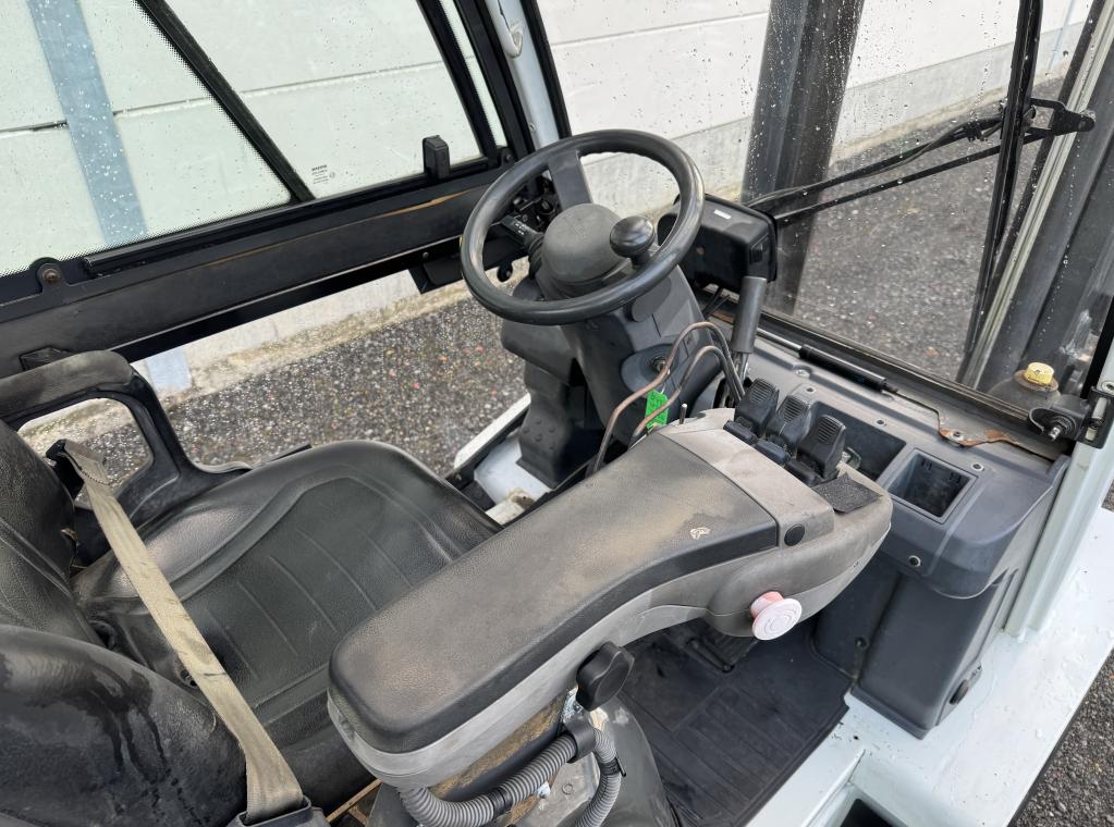 CATERPILLAR CAT UC NISSAN ROBUUSTE DIESEL 3,2 T DIESEL HEFTRUCK MITSUBISHI TOYOTA NISSAN TRANSPORT HEFTRUCK VERKOOP HEFTRUCK VERHUUR HEFTRUCK CHARIOTS A VENDRE FORKLIFTS FOR SALE FORX BESTE HEFTRUCKDEALER FORX BRUGGE ZEEBRUGGE ZEDELGEM TORHOUT ROESELARE WAREGEM MEULEBEKE FORX THE BEST DUPLEX TRIPLEX DIESEL