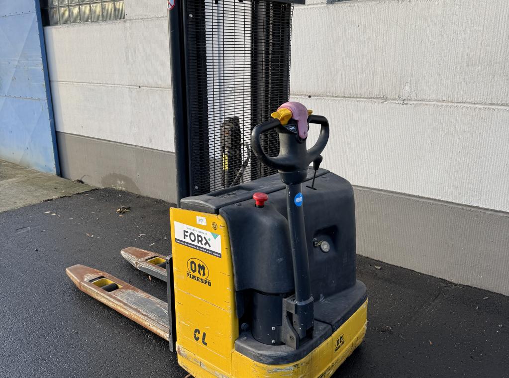 O&M STAPELAAR TRIPLEX 4M STAPELAAR TRANSPORT CATERPILLAR CAT UC NISSAN ROBUUSTE DIESEL 3,2 T DIESEL HEFTRUCK MITSUBISHI TOYOTA NISSAN TRANSPORT HEFTRUCK VERKOOP HEFTRUCK VERHUUR HEFTRUCK CHARIOTS A VENDRE FORKLIFTS FOR SALE FORX BESTE HEFTRUCKDEALER FORX BRUGGE ZEEBRUGGE ZEDELGEM TORHOUT ROESELARE WAREGEM MEULEBEKE FORX THE BEST DUPLEX TRIPLEX ELEKTRISCH