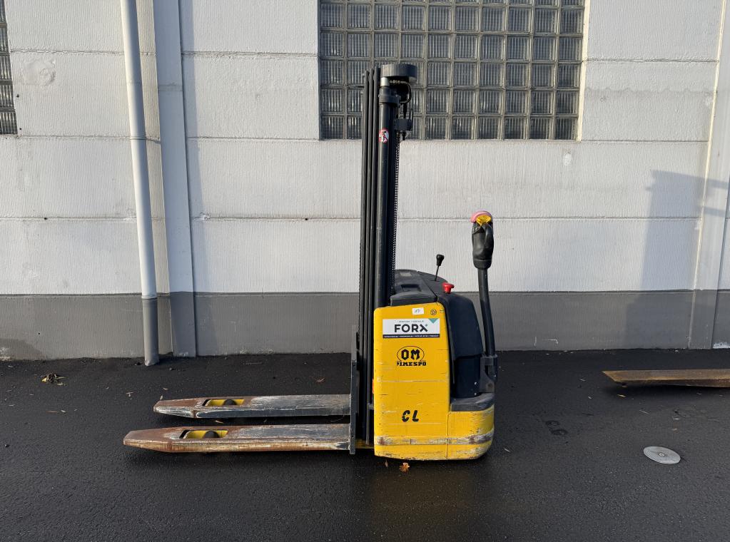 O&M STAPELAAR TRIPLEX 4M STAPELAAR TRANSPORT CATERPILLAR CAT UC NISSAN ROBUUSTE DIESEL 3,2 T DIESEL HEFTRUCK MITSUBISHI TOYOTA NISSAN TRANSPORT HEFTRUCK VERKOOP HEFTRUCK VERHUUR HEFTRUCK CHARIOTS A VENDRE FORKLIFTS FOR SALE FORX BESTE HEFTRUCKDEALER FORX BRUGGE ZEEBRUGGE ZEDELGEM TORHOUT ROESELARE WAREGEM MEULEBEKE FORX THE BEST DUPLEX TRIPLEX ELEKTRISCH