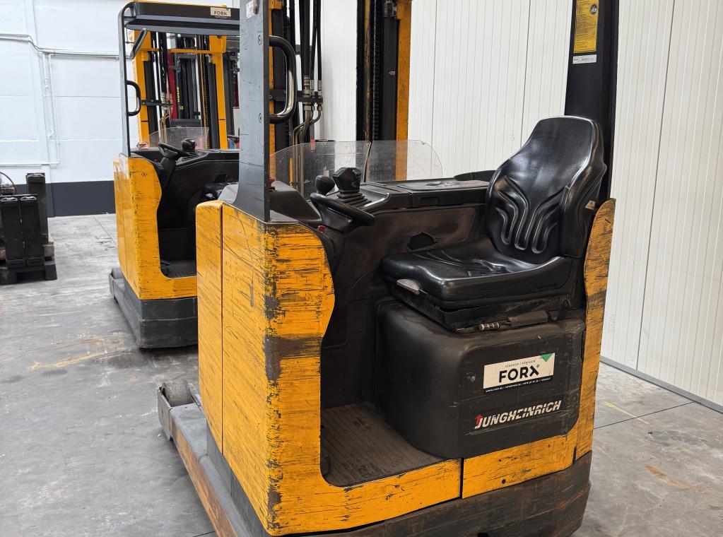 - #Jungheinrich - #Reachtruck - #TriplexMast - #ReachtruckTeKoop - #MagazijnMaterieel - #WarehouseEquipment - #MaterialHandling - #Logistiek - #InternTransport - #MachinesTeKoop - #TweedehandsMaterieel - #IndustrieelMaterieel TRANSPORT HEFTRUCK VERKOOP HEFTRUCK VERHUUR HEFTRUCK FORX BESTE FORKLIFTDEALER chariots a vendre forklifts for sale FORX TRANSPORT HEFTRUCK