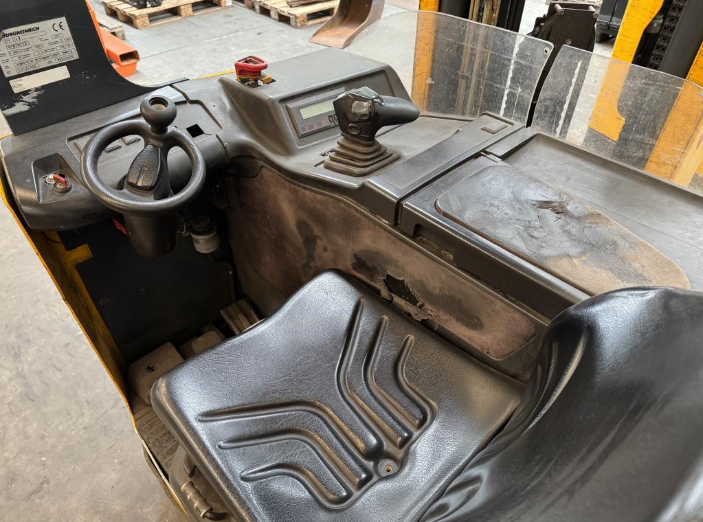 - #Jungheinrich - #Reachtruck - #TriplexMast - #ReachtruckTeKoop - #MagazijnMaterieel - #WarehouseEquipment - #MaterialHandling - #Logistiek - #InternTransport - #MachinesTeKoop - #TweedehandsMaterieel - #IndustrieelMaterieel TRANSPORT HEFTRUCK VERKOOP HEFTRUCK VERHUUR HEFTRUCK FORX BESTE FORKLIFTDEALER chariots a vendre forklifts for sale FORX TRANSPORT HEFTRUCK