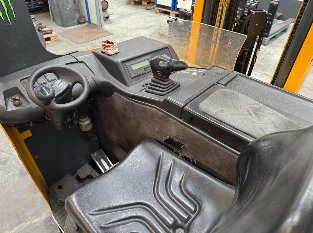 - #Jungheinrich - #Reachtruck - #TriplexMast - #ReachtruckTeKoop - #MagazijnMaterieel - #WarehouseEquipment - #MaterialHandling - #Logistiek - #InternTransport - #MachinesTeKoop - #TweedehandsMaterieel - #IndustrieelMaterieel TRANSPORT HEFTRUCK VERKOOP HEFTRUCK VERHUUR HEFTRUCK FORX BESTE FORKLIFTDEALER chariots a vendre forklifts for sale FORX TRANSPORT HEFTRUCK