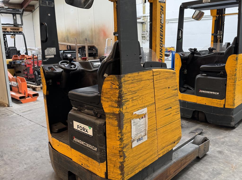 - #Jungheinrich - #Reachtruck - #TriplexMast - #ReachtruckTeKoop - #MagazijnMaterieel - #WarehouseEquipment - #MaterialHandling - #Logistiek - #InternTransport - #MachinesTeKoop - #TweedehandsMaterieel - #IndustrieelMaterieel TRANSPORT HEFTRUCK VERKOOP HEFTRUCK VERHUUR HEFTRUCK FORX BESTE FORKLIFTDEALER chariots a vendre forklifts for sale FORX TRANSPORT HEFTRUCK