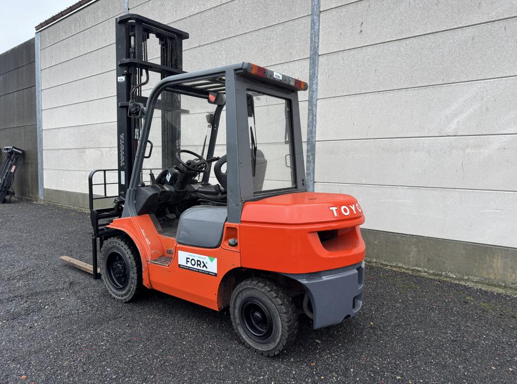 TOYOTA DIESEL 7FDF30 FORX THE BEST HEFTRUCKDEALER