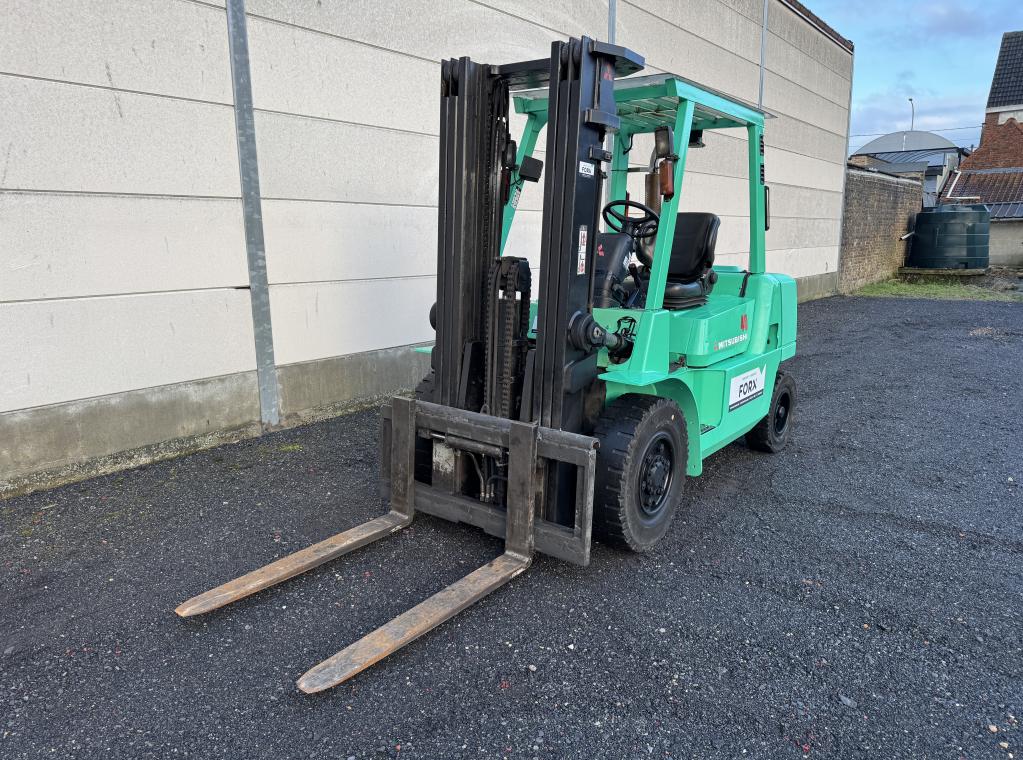 4 TON DIESEL HEFTRUCK MET TRIPLEX_FORX BEST HEFTRUCKDEALER FORX TRANSPORT HEFTRUCKS