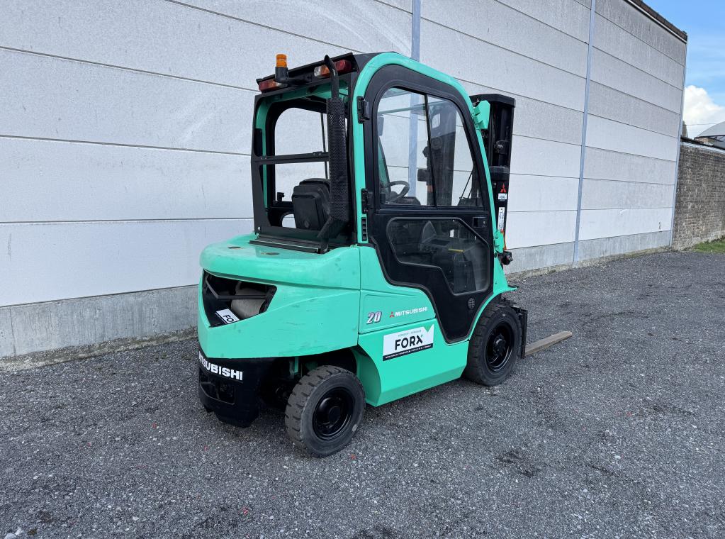 MITSUBISHI 2.5 TON DIESEL HEFTRUCK TRANSPORT HEFTRUCK FORX BEST HEFTRUCKDEALER