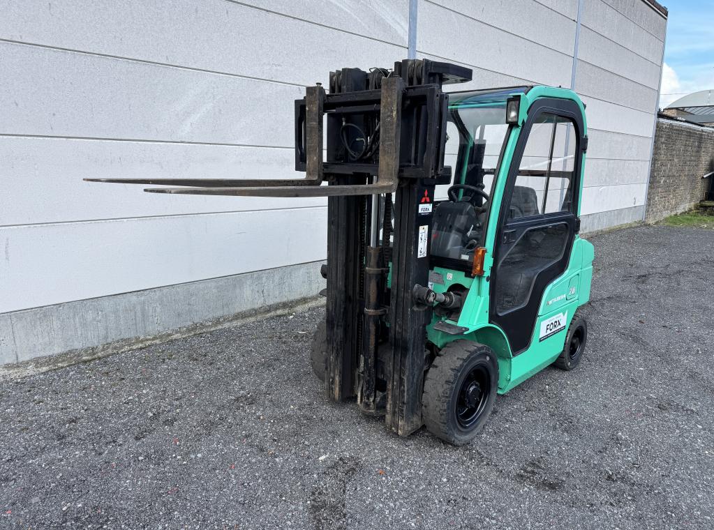 MITSUBISHI 2.5 TON DIESEL HEFTRUCK TRANSPORT HEFTRUCK FORX BEST HEFTRUCKDEALER