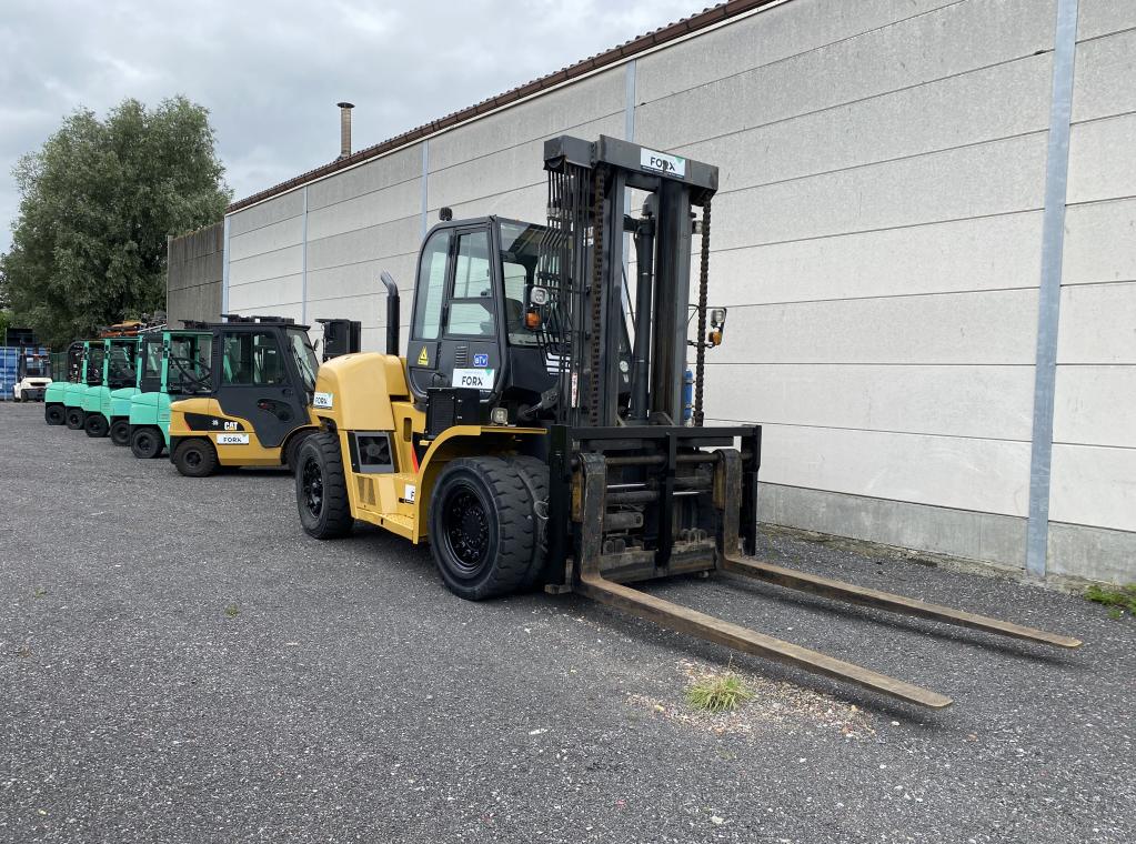  TRANSPORT HEFTRUCKS CATERPILLAR DP120N MITSU FD120 12T 12000 kg TE HUUR VERHUUR VERHURING HEFTRUCKS CLARCKS FORX PIET DEKONINCK            dumarent devako cebeko