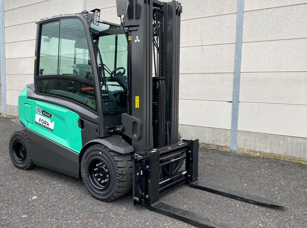 MITSUBISHI FB50CN EDIA XL NIEUW REVOLUTIONAIRE HEFTRUCK ELEKTRISCH 5 TON 6 TON 4 TON 7 TON ELECTRIC FORKLIFT CHARIOT ELECTRIQUE TRIPLEX 5100 mm INDUSTRIELE TOEPASSING 5.1M TRIPLEX HEFTRUCK TE KOOP A VENDRE TE HUUR TRANSPORT HEFTRUCK FORX DEKONINCK PIET HEFTRUCKS FORX CHARIOTS FORX FORKLIFTS FORX                                                    devako cebeko 4rent dumarent