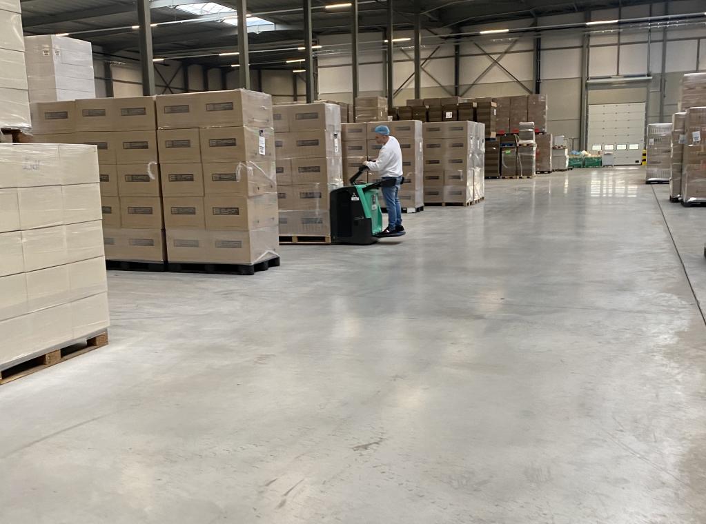 MITSUBISHI ELECTRIC TRANSPALET PLATFORM SIDEBARS PBV20N3 TRANSPORT HEFTRUCKS TE KOOP VERKOOP VERHUUR 2000 KG INTERN TRANSPORT INDUSTRIE TE KOOP VERKOOP TE HUUR VERHUUR MITSUBISHI TRANSPALET HEFTRUCK FORX TE KOOP FORX TE HUUR FORX TRANSPORT DEKONINCK PIET                                              devako cebeko vanbruwaene