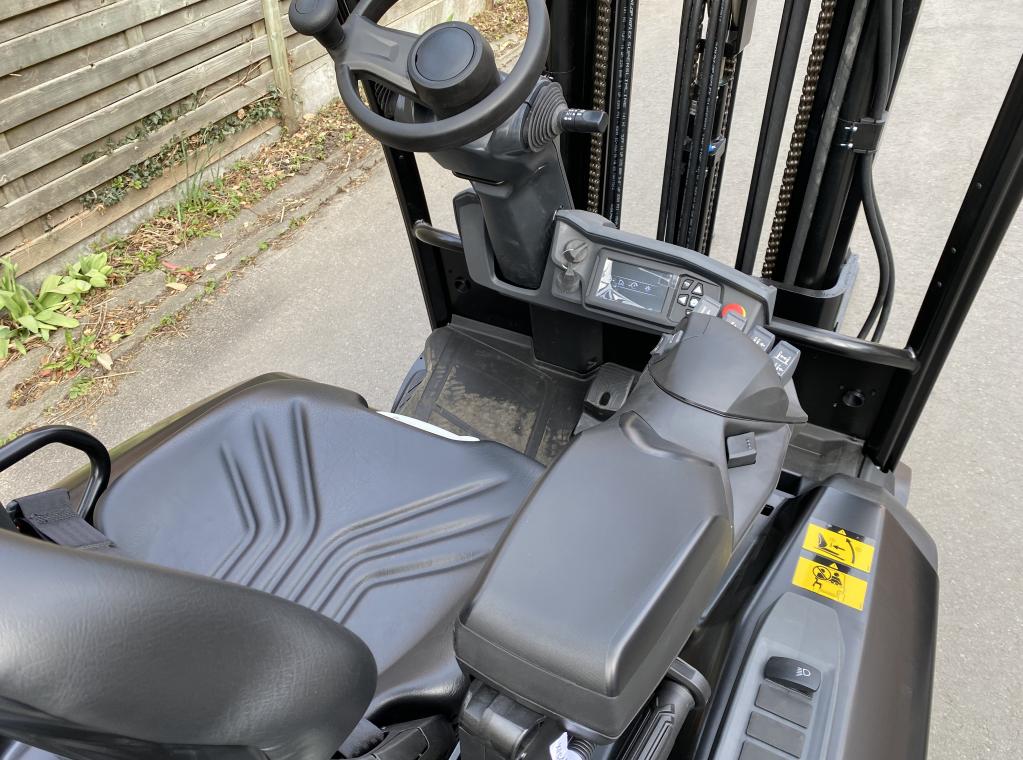 NEW ELEKTRISCHE DRIEWIEL HEFTRUCK COMPACT 1.8 tON HEFTRUCK FORKLIFT ELECTRIC NEW TE KOOP MITSUBISHI FB18ACNT 4.75M 4.8M TE KOOP VERKOOP MITSUBISHI HEFTRUCK FORKLIFT CHARIOT A VENDRE FORX DEKONINCK PIET ELECTRIC FORKLIFT 3 WHEEL 