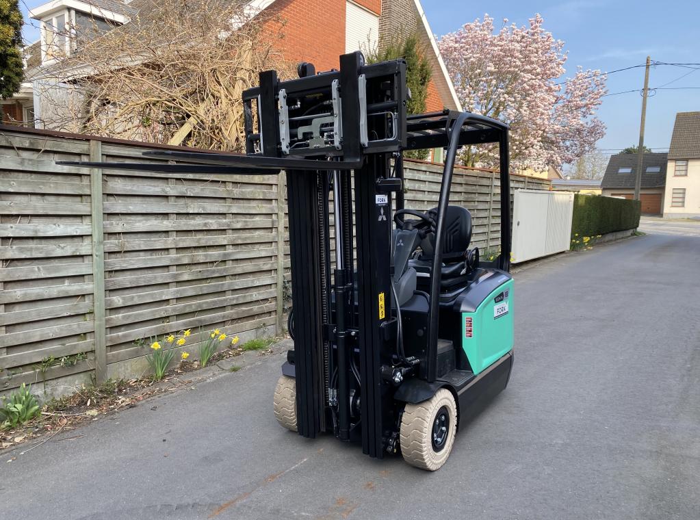 NEW ELEKTRISCHE DRIEWIEL HEFTRUCK COMPACT 1.8 tON HEFTRUCK FORKLIFT ELECTRIC NEW TE KOOP MITSUBISHI FB18ACNT 4.75M 4.8M TE KOOP VERKOOP MITSUBISHI HEFTRUCK FORKLIFT CHARIOT A VENDRE FORX DEKONINCK PIET ELECTRIC FORKLIFT 3 WHEEL 