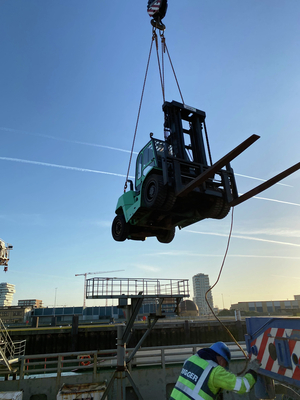 9 TON DIESEL HEFTRUCK FORX BESTE HEFTRUCKDEALER