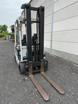 NISSAN 2 TON ELEKTRISCH FORX BEST FORKLIFTDEALER