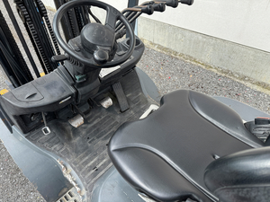 TOYOTA DIESEL 2.5 TON MET TRIPLEX FORX BESTE HEFTRUCKDEALER