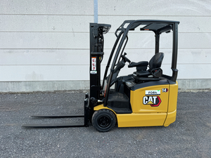 CATERPILLAR 1.4 TON TRIPLEX FORX BESTE HEFTRUCKDEALER