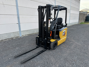 CATERPILLAR 1.4 TON TRIPLEX FORX BESTE HEFTRUCKDEALER