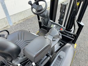 CATERPILLAR 1.4 TON TRIPLEX FORX BESTE HEFTRUCKDEALER