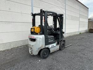 NISSAN 1.8 TON LPG TRIPLEX FORX BESTE HEFTRUCKDEALER